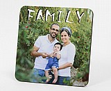 מעמד תמונה מעץ עם הכיתוב FAMILY מעמד תמונה מעץ עם הכיתוב FAMILY